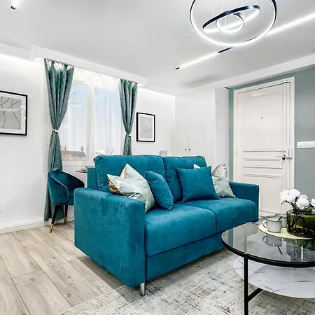 Ferienwohnung Perle Bleue - Proche Transport En Commun - Wifi Gratuit Villejuif Exterior foto